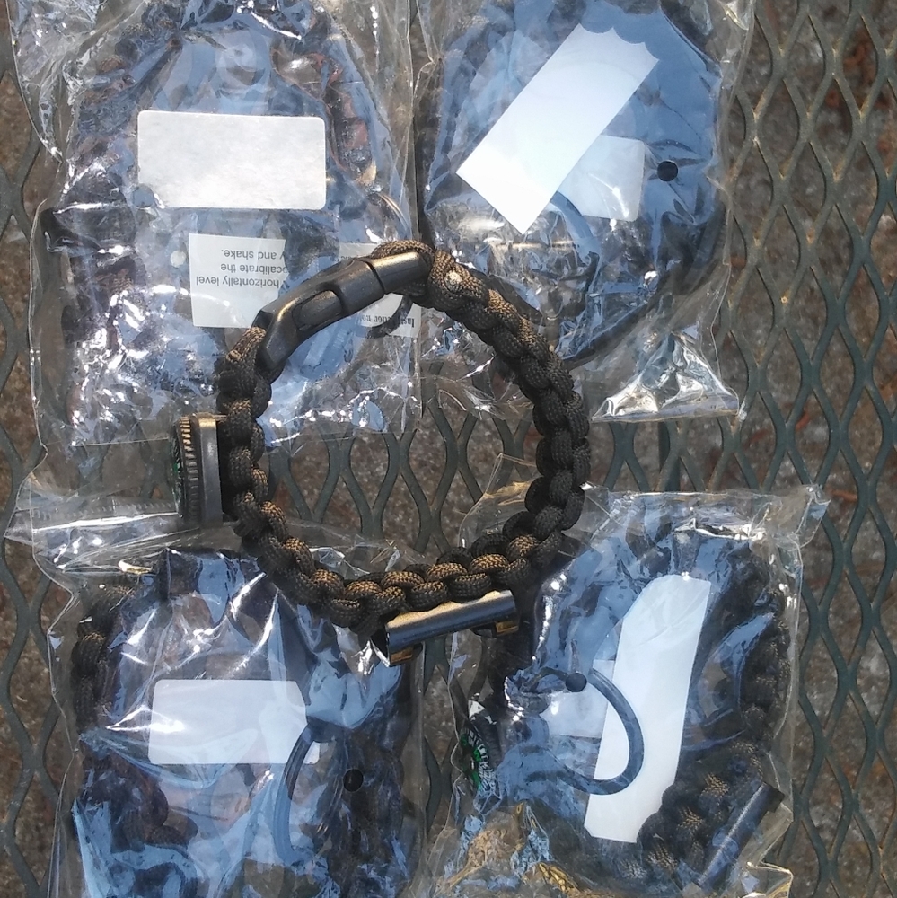 Paracord Compass - Black - New, Original Packaging